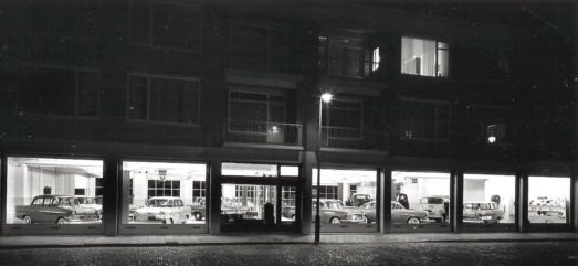 De showroom aan de overzijde in de 2e Schuytstraat
