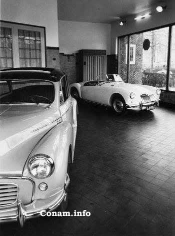 L 8936 MGA showroom Molenaar
