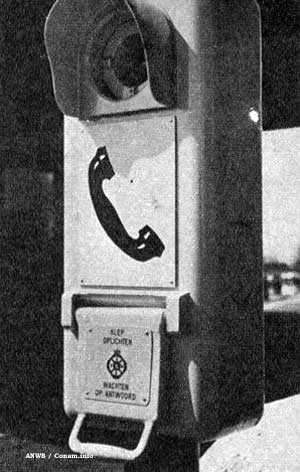 praatpaal 4 gele Telefoonzuil praatpaal Delft